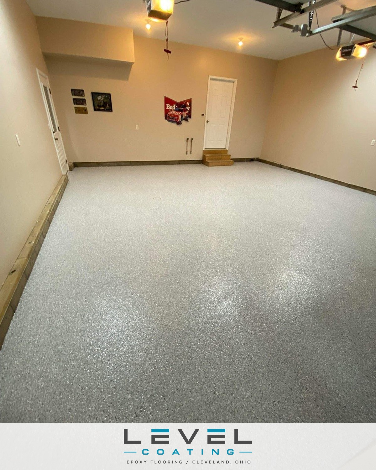 Finished residential garage floor - Level Coating
